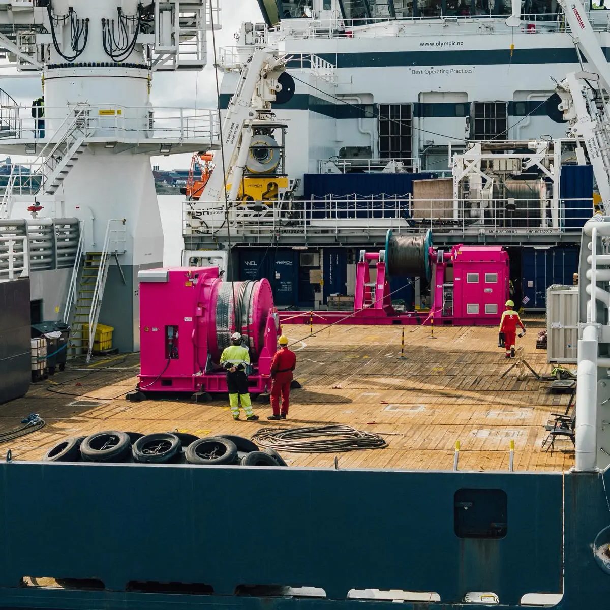 DROMEC-supplies-Single-wheel-Tensioner-AND-300T-Spooler-FOR-Egersund-NORWAY-8-1200px